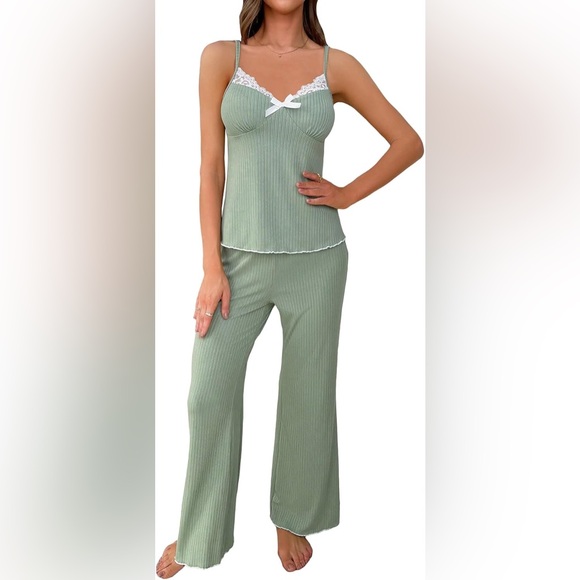 PJ Set - New - Picture 1 of 7